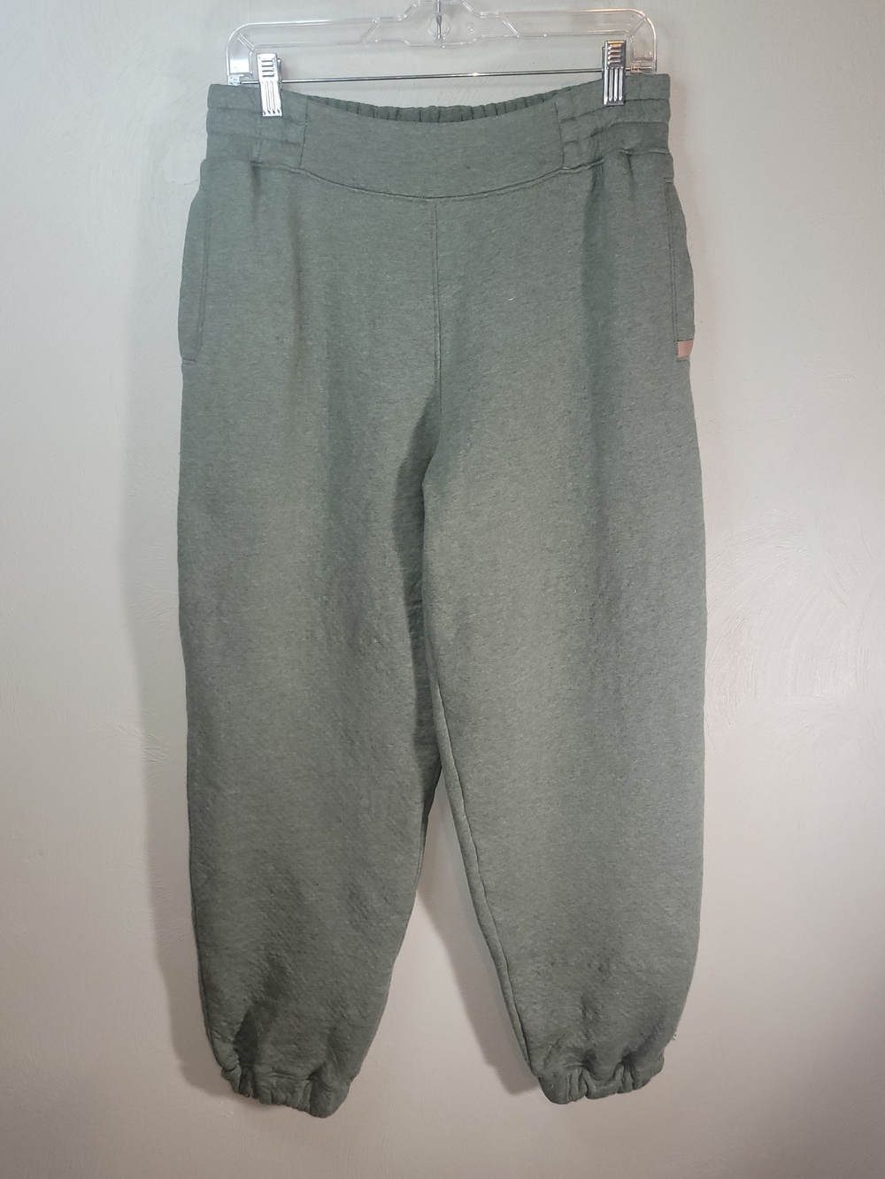 Lunya Luxury Olive Green Cozy Jogger Pants - Size M